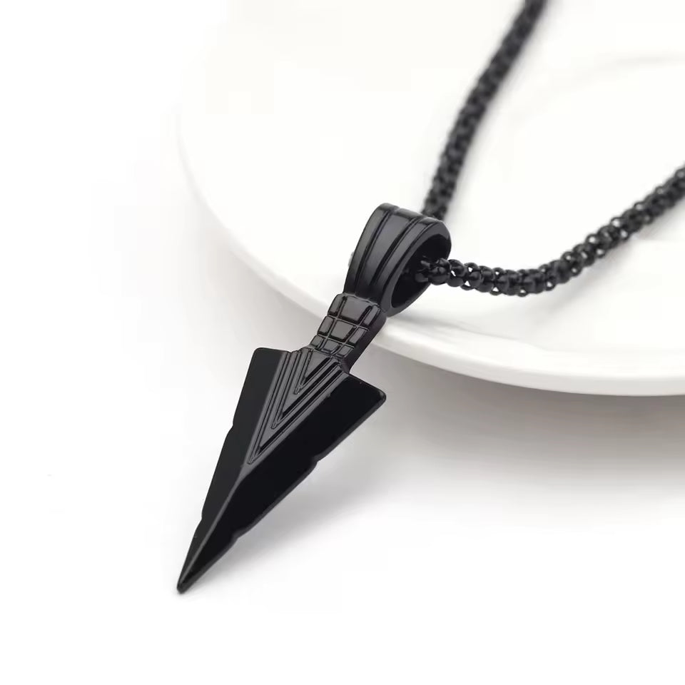 Urban Edge Arrow Pendant – Black Edition